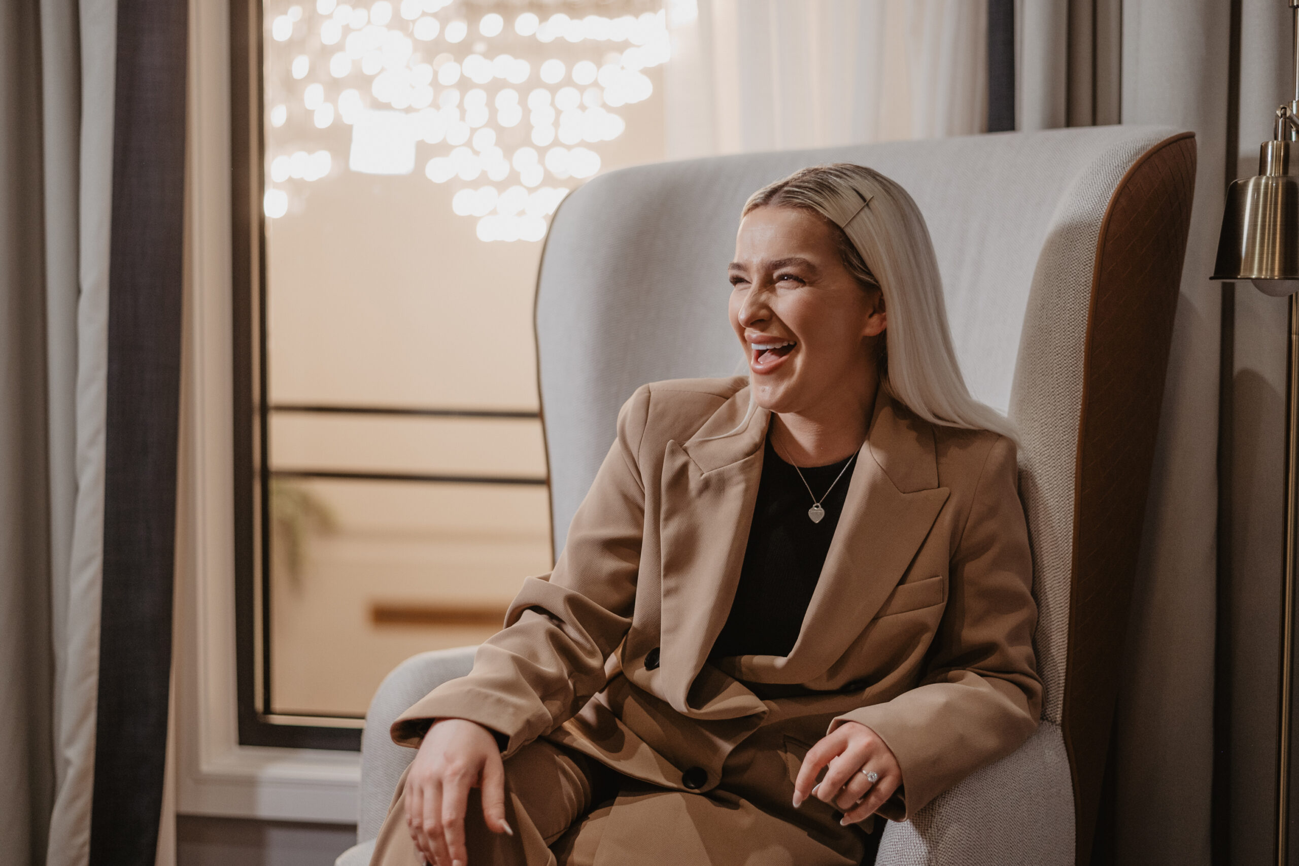 <a target="blank" href="https://www.youtube.com/watch?v=q5ORm7m7akA" rel="noopener">Phillipa</a>